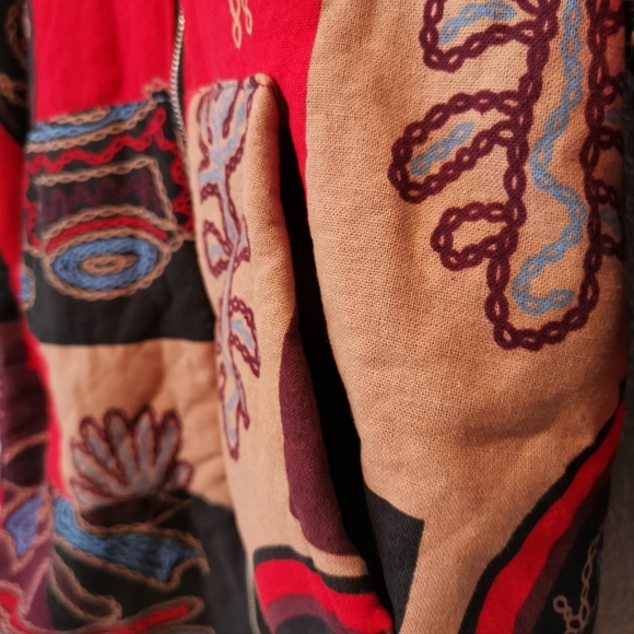 O-nelue Festival Patchwork Style Hooded Jacket - Picture 4 of 12